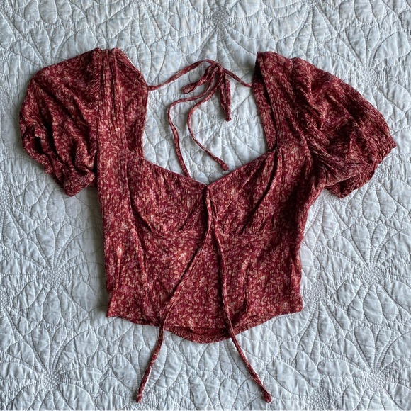 American Eagle Cropped Floral Top - Picture 1 of 4